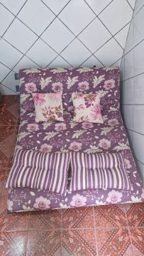Daybed Casal com 4 almofadas