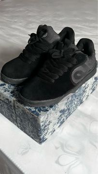 Tênis OUS preto 