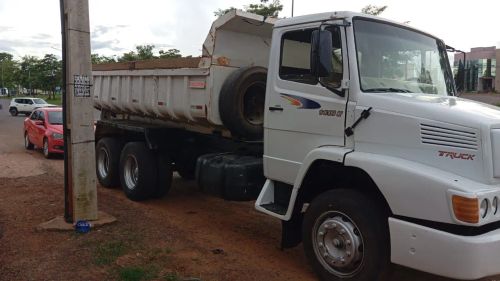 Vendo caminhão basculante truck 