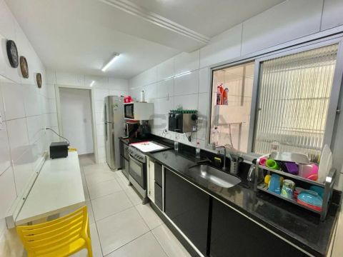 P Apartamento 3 quartos c/ suíte e varanda em Jardim Camburi ZV