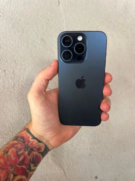 iPhone 15 Pro - Azul Escuro 256gb seminovo