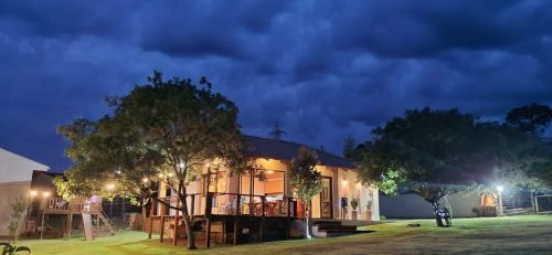 DISPONÍVEL FERIADO PÁSCOA - CHÁCARA AROEIRA - EVENTOS FAMILIARES