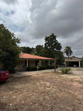 Vendo uma área de 6300 m2 ao lado da MA 204