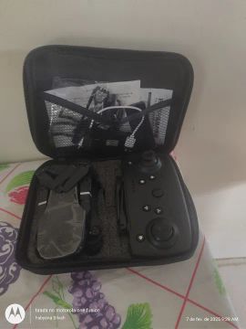 Drone dobrável com controle remoto