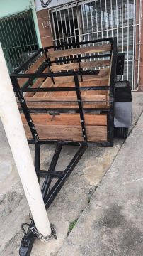 Vendo carrocinha para carros 1,80x1,10(tamanho)