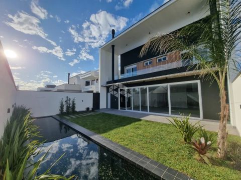 Casa em São José