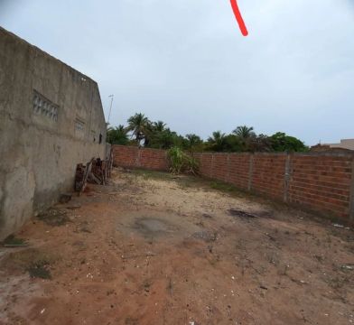 Terreno plano, pronto para construir!