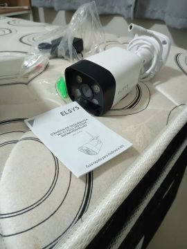 Câmera de Segurança Wi-Fi Full HD Elsys ESC-WB3F