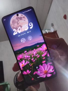 MOTO G54. LEIA