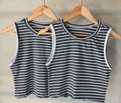  Blusas Listradas Cinza e Branco
