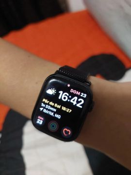 Apple Watch Series 7 - 40m