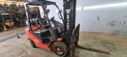 EMPILHADEIRA 2,5T HELI CPCD25 (Ano 2020) 