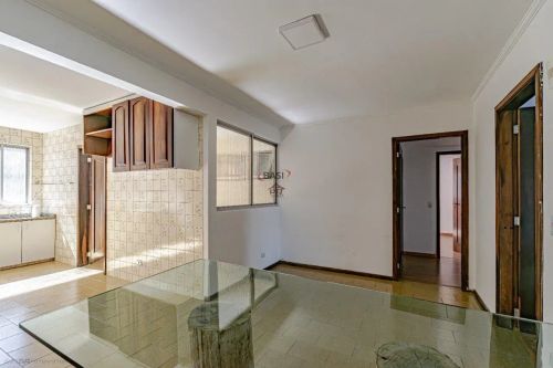 Venda de Apartamentos / Padrão na cidade de Curitiba