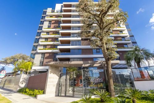 Apartamento mobiliado à venda com 3 suítes no Alto da Glória em Curitiba