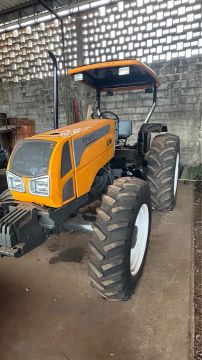 Trator Valtra A 750