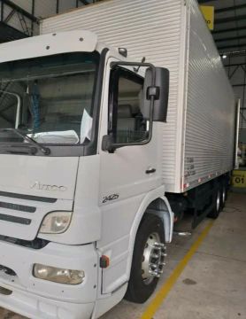 Caminhão Atego 2425 - Baú
