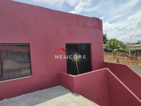 Casa em Rua Castanheiras - Residencial Taquaril - Betim/MG