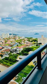 Apartamento em Penha com vista pro mar!