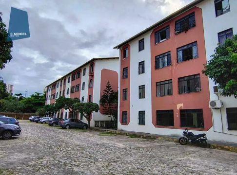 Oportunidade! Apartamento com excelente localização com 2 vagas de garagem, 65 m² - Presid