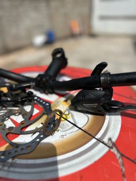 Peças de bike semi novas 