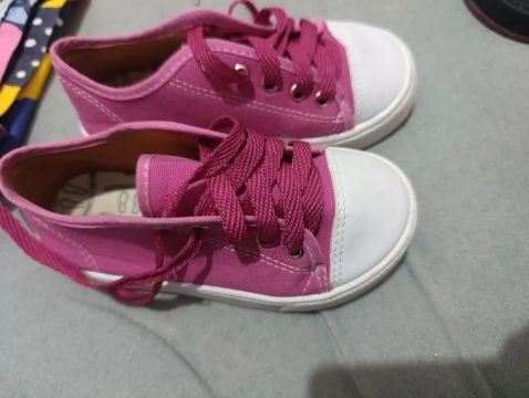 Tênis Infantil Rosa - Tamanho 27