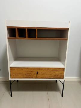 Estante com Gaveta e Nichos - Branco e Amadeirado