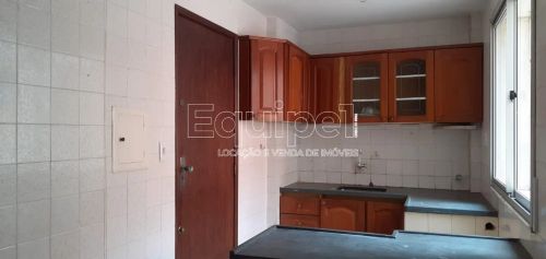 Apartamento para alugar, 3 quartos, 95m² de área no bairro