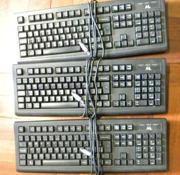 Teclado para computador plug PS2 - usado