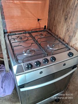 VENDO FOGÃO PARA REFORMA.