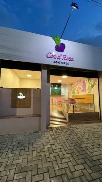 Sorveteria e Açaiteria no Pinheirinho, pronta para trabalhar!