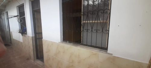 Alvorada 3, apartamento no térreo possui 1 quarto com ótima localização! 