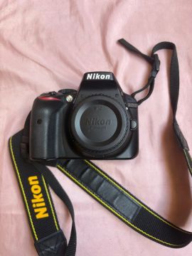 NIKON D3300, 2 LENTES