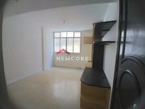 Apartamento em Rua Santa Rosa - Santa Rosa - Niterói/RJ