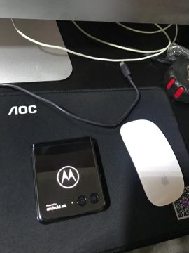 Motorola Razr ultra 5G 256 black - Na garantia 
