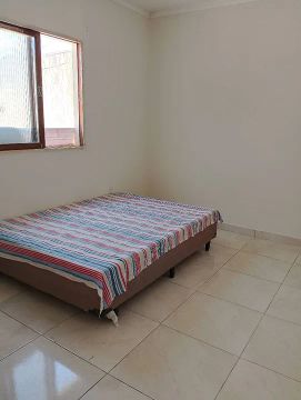 Alugo Quarto 