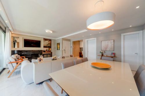 Vende-se lindo apartamento no Parador 2447!