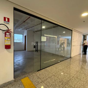 OPORTUNIDADE! Excelente Sala no Edifício Jardim Acrópolis. Por apenas R$2.004,64. 2 MESES 