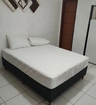 Loft no Centro, 5 min da praia. Com WI FI. 