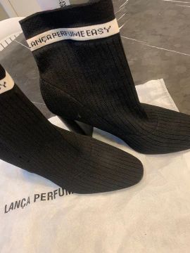 Bota Lança Perfume Preta - Tamanho 38