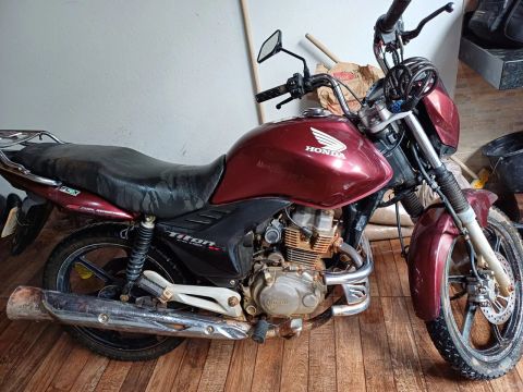 Moto titan 150 Modelo 2011