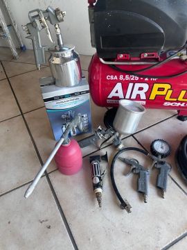 Compressor de ar Air Plus 8,5/25 - 4 HP, 120 Litros - Novo
