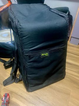 Cajon + Bag semi novo!!!
