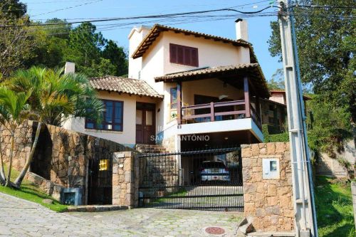 Casa para aluguel, 3 quartos, 2 vagas, SAMBAQUI - Florianópolis/SC