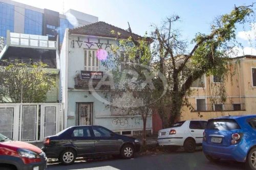 Casa de 144.0m² no bairro Independência, com 5 qua