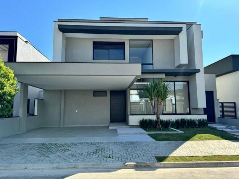 Casa / Condomínio Reserva Aruanã / 04 Suítes / 270m² / São José dos Campos.