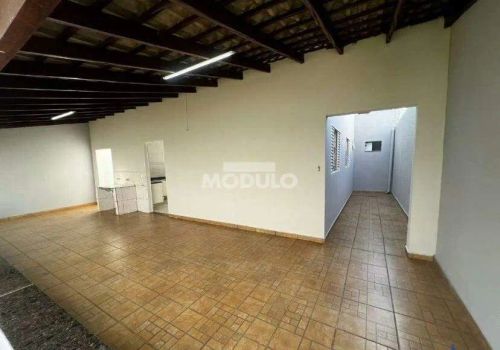 CASA RESIDENCIAL à venda, 3 quartos, 1 suíte, 3 vagas, Jardim Brasília - Uberlândia/MG