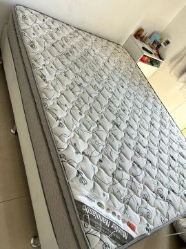 Cama de casal BOX