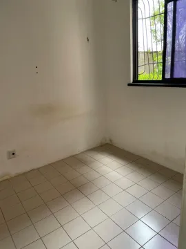 Vendo apartamento terreo green park,cajazeiras , 3 quartos e um banheiro 
