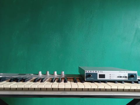  Kurzweil Micro Ensemble e controlador 49