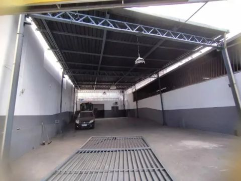 Alto Barroca, Galpão p/ Locação com 360m², Frente para Av. Amazonas!!